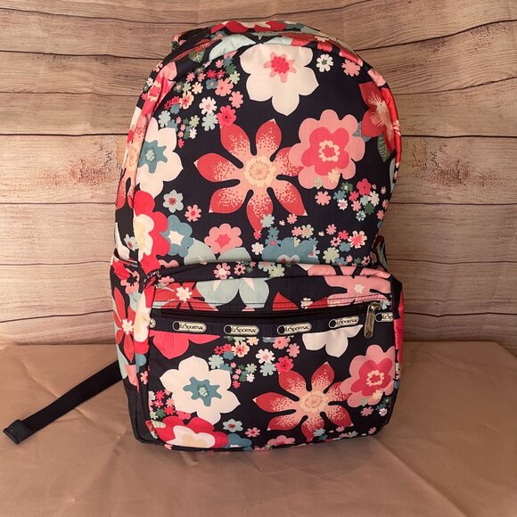 Le Sportsac backpack NWOT - Picture 4 of 8